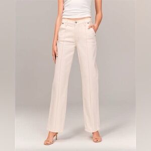 NWT Abercrombie & Fitch The Baggy Mid Rise Curve Love Jean 4L SOLD OUT ONLINE